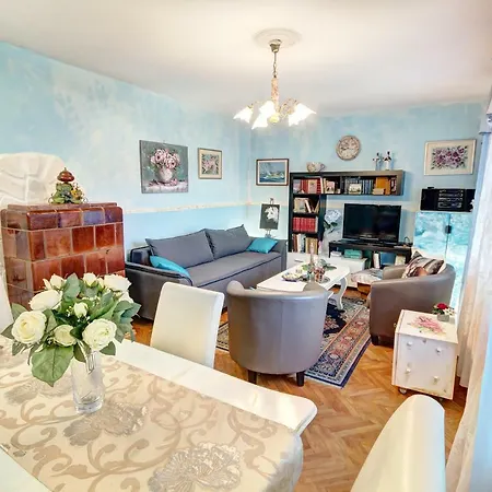 Zora Blue Apartment *